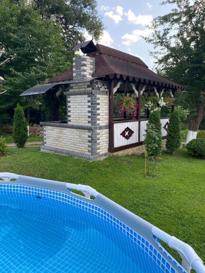 Villa Золото Карпат Yaremche Exterior foto